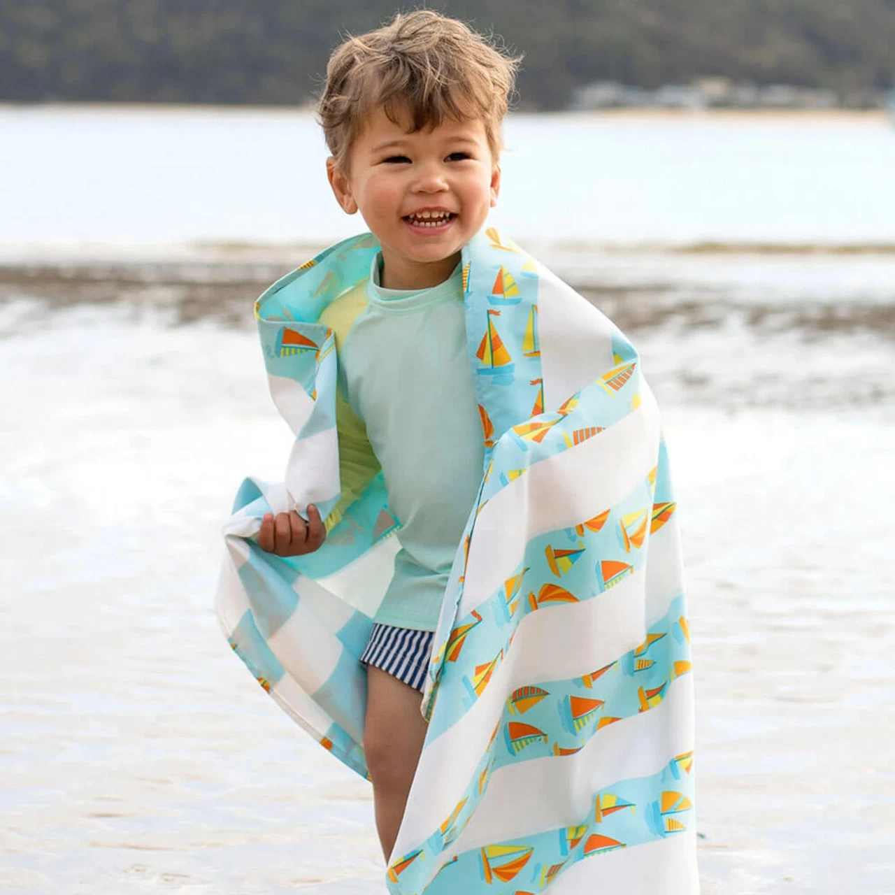 Dock & Bay Kids Quick Dry Beach Towel- Large 4 Dock & Bay Kids Quick Dry Beach Towel- Large - Image 2