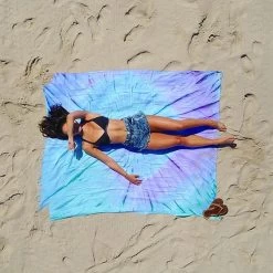 Sand Cloud Luna XL Tie Dye Towel 6 Sand Cloud Luna XL Tie Dye Towel -Fashion Clothing Shop sand cloud luna XL SCATOW002TYDXL tie dye lifestyle 24952.1625688671