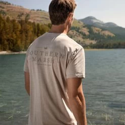 Men's Southern Marsh SEAWASH Classic Short Sleeve T-Shirt -Fashion Clothing Shop southern marsh mens seawash classic short sleeve tshirt tswc btp burnt taupe lifestyle 86376.1654011124